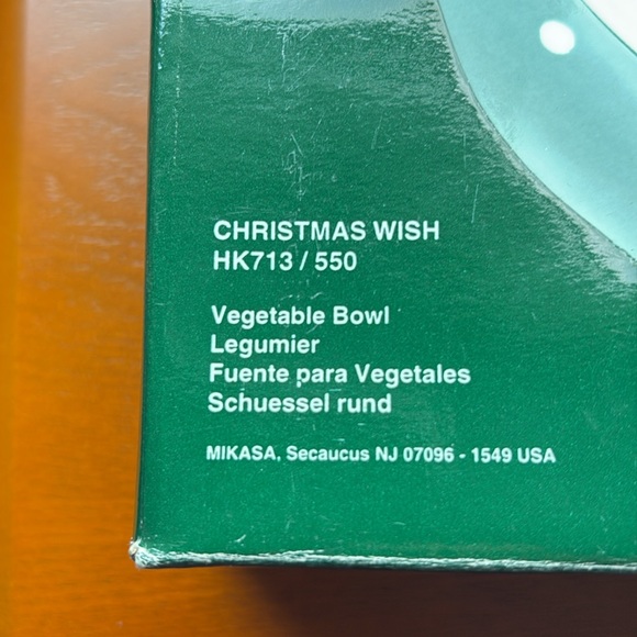 Vintage MIKASA Christmas vegetable serving bowl - Picture 3 of 7